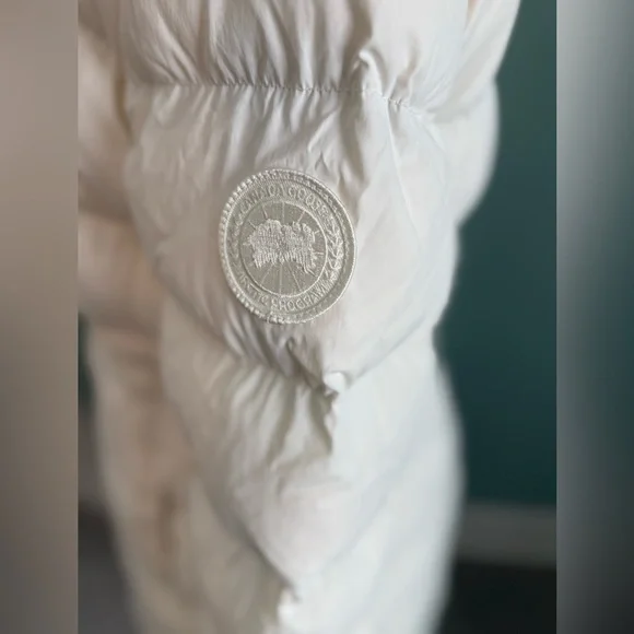 NWT Canada Goose Aurora Parka Size L in Northstar White - Picture 3 of 15